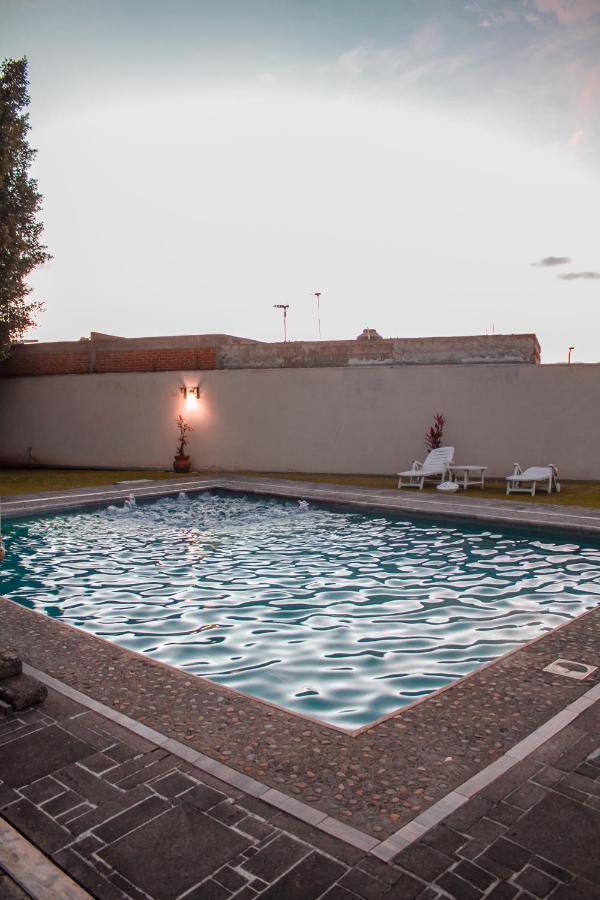 Hotel Rancho Tabachines Zitacuaro Екстер'єр фото