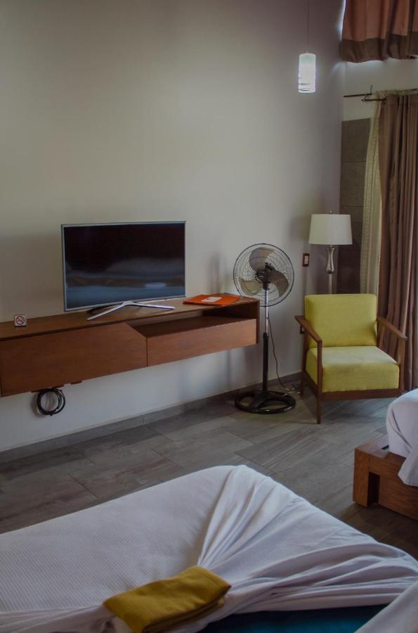 Hotel Rancho Tabachines Zitacuaro Екстер'єр фото