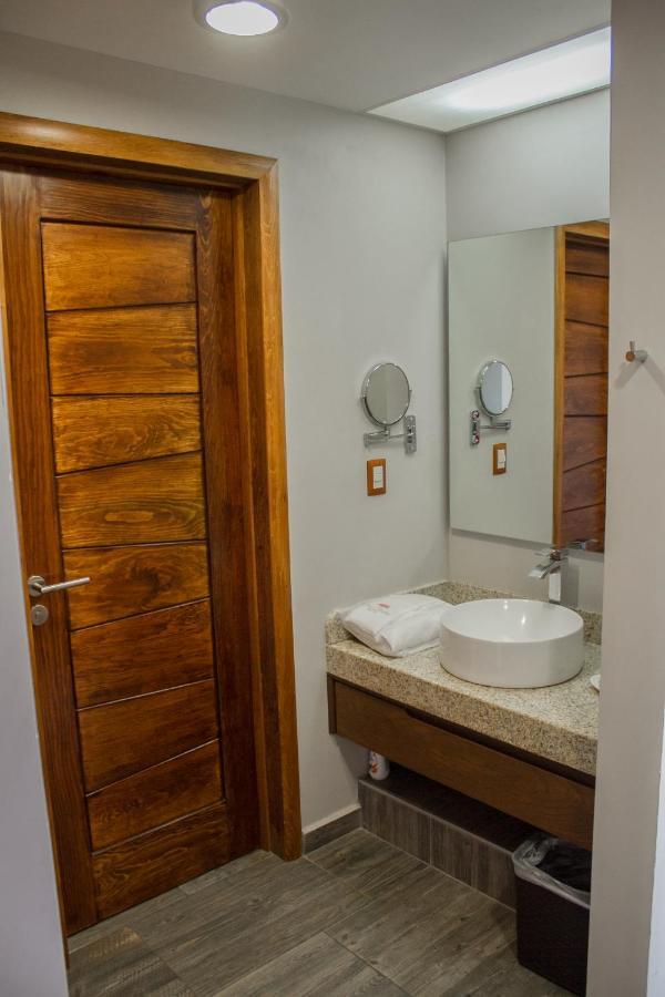 Hotel Rancho Tabachines Zitacuaro Екстер'єр фото
